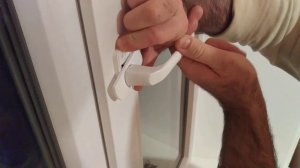 Как заменить ручку на окне ПВХ за 3 мин