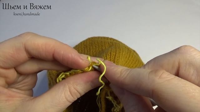 Двойная шапка с отворотом. Вязание спицами. Warm winter hat. Knitting смотреть онлайн