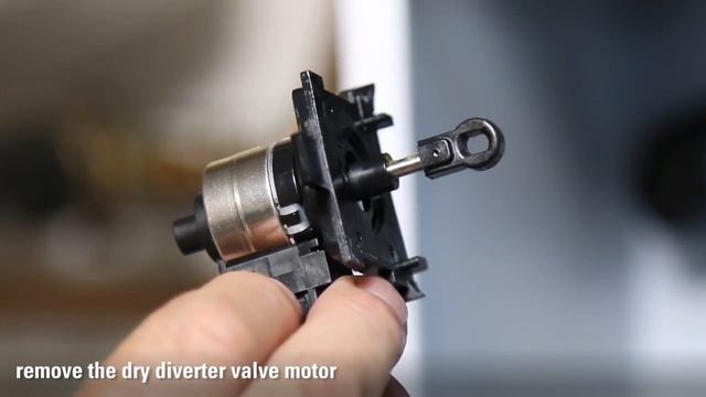 Техника №4. Разбираем двухконтурный котел Viessmann Vitodens 100-W смотреть онлайн