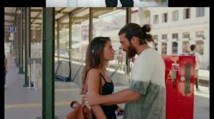 Can Yaman made Demet happy by telling Demet, "Let's step into a new life together"