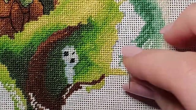 1 час вышивки за 10 минут. Живой процесс вышивки ("Волшебные миры Миядзаки") [2] смотреть онлайн