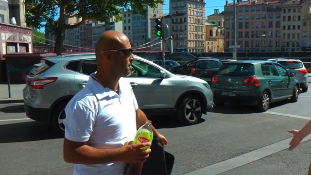 Впервые во Франции, в Лионе! смотреть онлайн