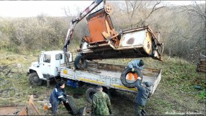 ГАЗ-дизель с манипулятором. Грузим жатку комбайна. diesel truck GAZ