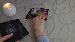 В ЧЕМ ОН НЕ РЕШАЕТСЯ ТЕБЕ ПРИЗНАТЬСЯ? Таро гадание