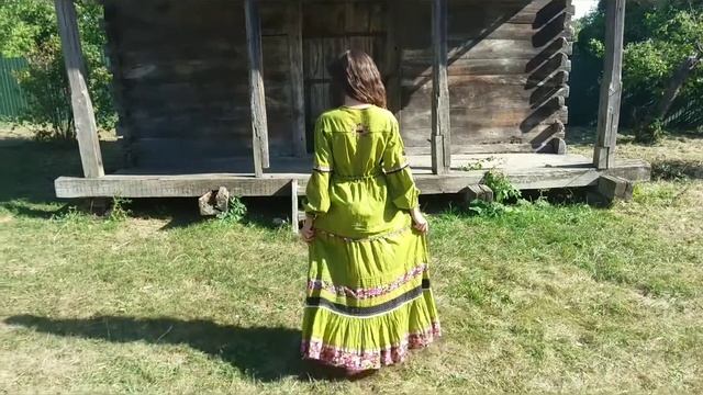 Костюм в народном стиле