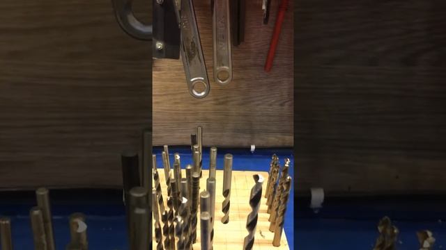 Сверлильный станок из шуруповерта мал да удал. Конек горбунок! смотреть онлайн