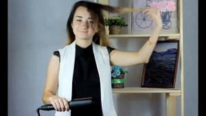 Щипцы для завивки красивых волн, на волосах.