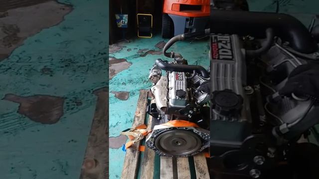 Запуск двигателя Toyota 1DZ после ремонта смотреть онлайн