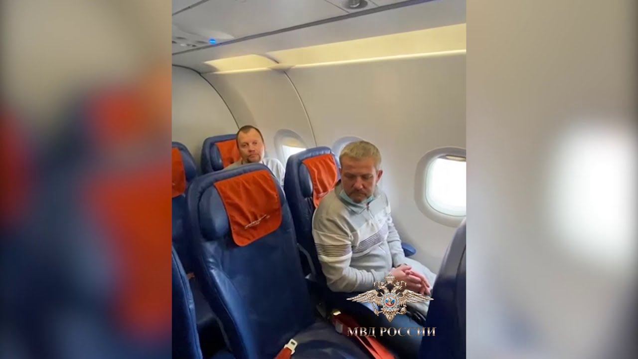 Объявленные в международный розыск экстрадированы в Российскую Федерацию из Испании