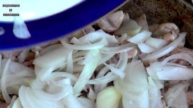 Баклажаны запеченные с мясом и грибами смотреть онлайн