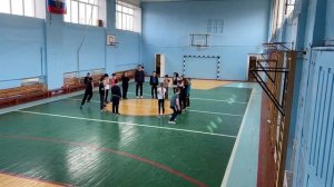 Урок физической культуры. Подвижная игра «Пустое место». Класс 4В