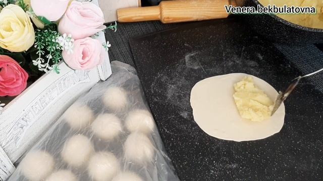 Чебуреки с картошкой.