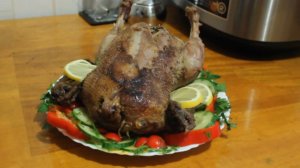 ВКУСНАЯ РОЖДЕСТВЕНСКАЯ УТКА С ЯБЛОКАМИ В МУЛЬТИВАРКЕ #РЕЦЕПТ РОЖДЕСТВЕНСКОЙ УТКИ