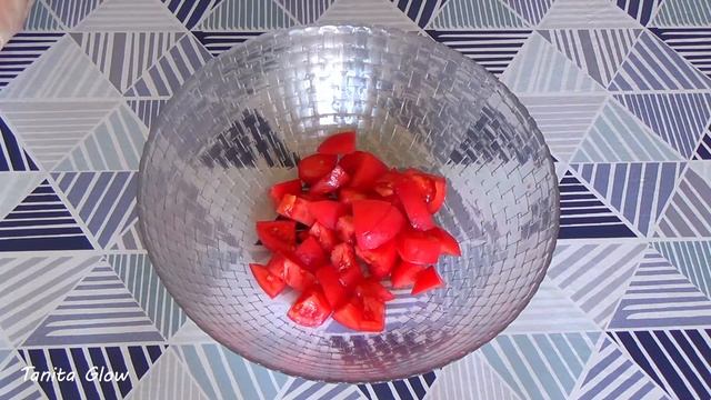 Две Идеи для Салата из Помидоров. Два Ингредиента и Два разных Вкуса.