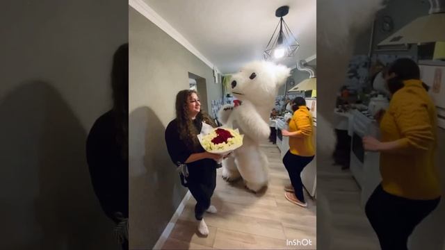 Белый мишка. С днем рождения смотреть онлайн