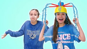 Видео Челлендж МОКРАЯ ГОЛОВА — Лучшие подружки устроили супер Challenge ВОДНАЯ РУЛЕТКА!
