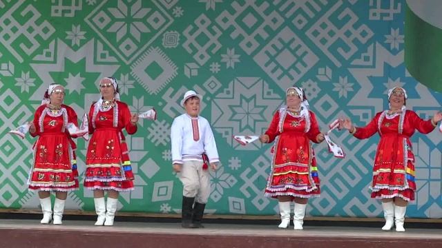 Марийское видео. Кандыра Марийский танец. Марийский танец. Марийский мужской танец. Футаж для Марийского танца.