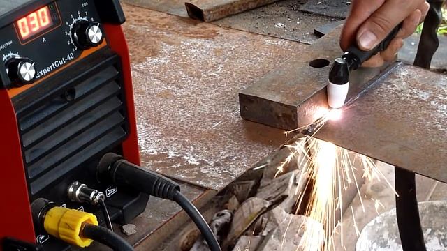 Плазморез Edon CUT 40. Резка метала. Plasma Cutting Device For Metal 2