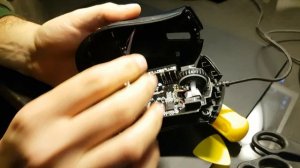 How to fix Razer Deathadder 2013 Middle Wheel Not Working Click Issue