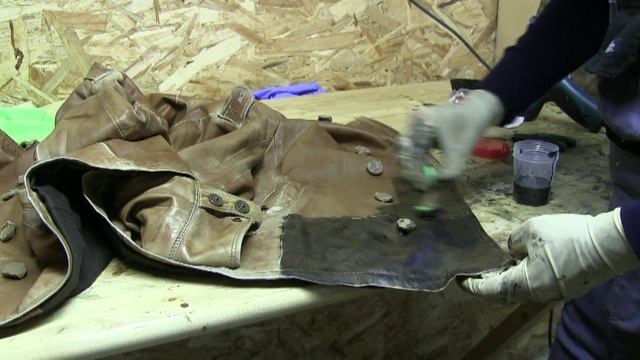 Как перекрасить кожаную куртку в черный цвет смотреть онлайн