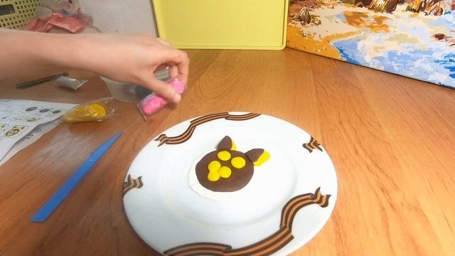 Магниты на холодильник своими руками/магниты из теста)