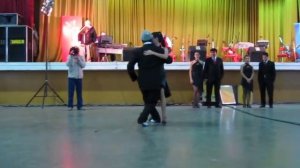 Escuela de Tango General Milonga (General Pico) Maria Boloquy y Jorge Cruz Bailando "9 de Julio"