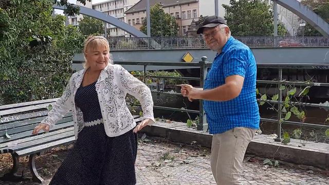 А ЛЕТО ЦВЕТА СЧАСТЬЯ