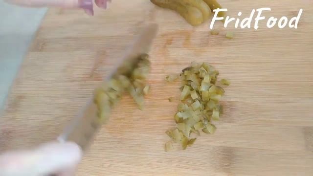 Салат из капусты "Сытный" или чем порадовать мужчину. смотреть онлайн