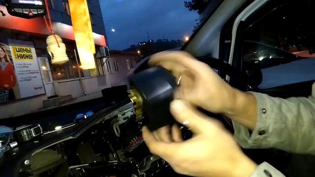 Демонтаж панели приборов на Субару Травик, Опель зафира А смотреть онлайн