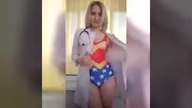 Медсестра разделась прямо на приеме смотреть онлайн