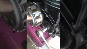 Замена цепей грм Suzuki c50 (1)