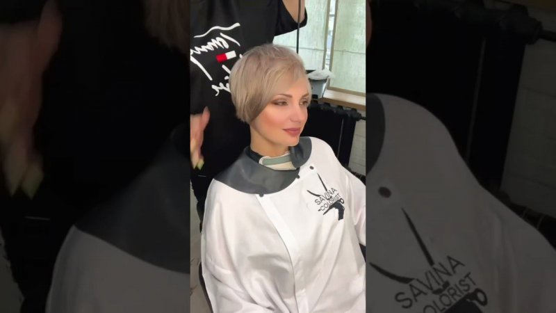 СТРИЖКА ПИКСИ-БОБ С БЕЖЕВЫМ ОКРАШИВАНИЕМ/PIXIE BOB HAIRCUT WITH BEIGE COLORING