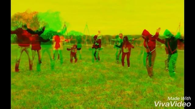 Тает лёд на даче... смотреть онлайн