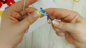 ОБЪЕМНЫЙ ЦВЕТОЧЕК КРЮЧКОМ. Цветок с лепестками из пышных столбиков.