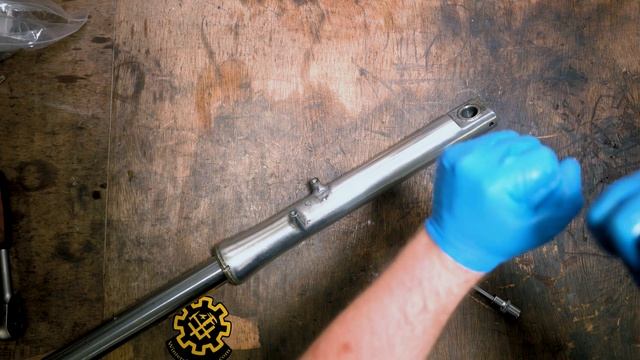 Suzuki Intruder VS1400: Fork Seal Replacement 2/2 - Rebuild Part 11 смотреть онлайн