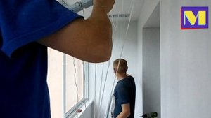 Отделка лоджии. Установка бельевой сушилки потолочной.