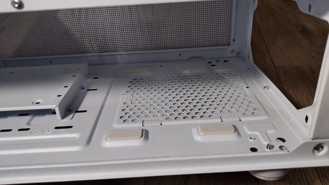 Обзор корпуса Formula Crystal Z1 смотреть онлайн