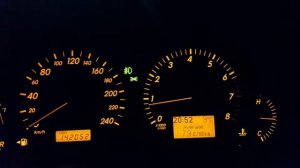 Плавают обороты. Авенсис 1.8 , 2008 год.