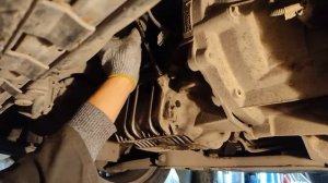 ТО Volvo S40. Замена свечей зажигания и масла в ДВС 1.6