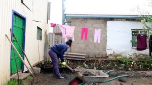 #ВЛОГ КУПИЛА ШЛАКОБЛОКИ. Делаем бордюр и не только. Отпуск в деревне