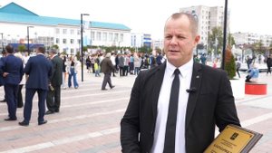 В Нефтекамске запустили светомузыкальный «сухой» фонтан