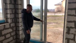 Сравнительный обзор оконной и дверной металлопластиковой раздвижной системы.