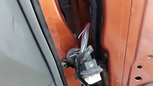 Не закрывается/открывается замок пассажирской двери chevrolet lacetti