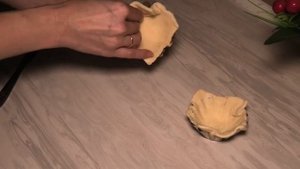 Тарталетки из слоеного теста