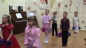 Новогодний танец с блестящими шарами, муз.р.А.Боброва