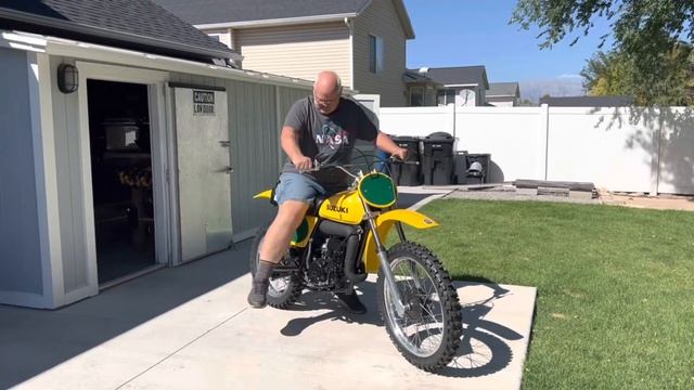 1976 Suzuki RM250A Restored смотреть онлайн