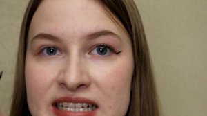 Стрелки на нависшее веко. Рисую первый раз