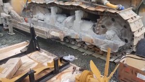 Замена двигателя на бульдозере shantui sd16 на новый
