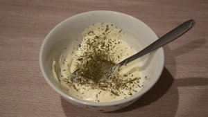 Салат Цезарь с курицей классический