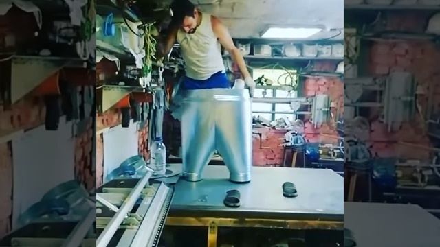 Жестянщик, работа на зиговке.Сделать трубу, колено, трайник, врезку, отвод, заглушку жестянщик смотреть онлайн